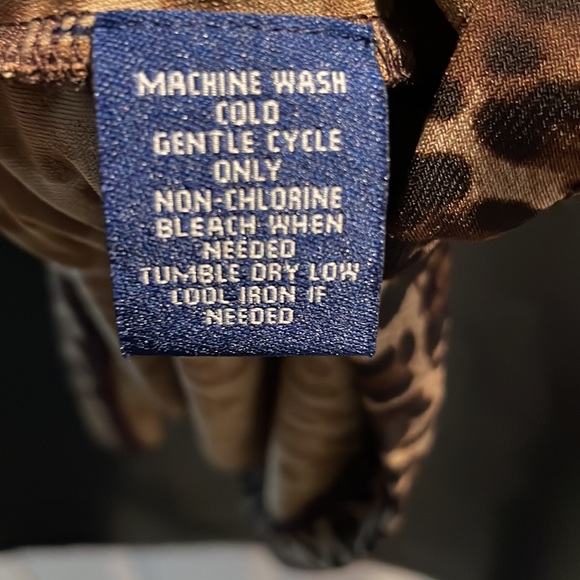 Chaps Leopard Print Tank Top - Picture 6 of 6